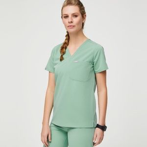 XS Jade Catarina FIGS Scrub Top